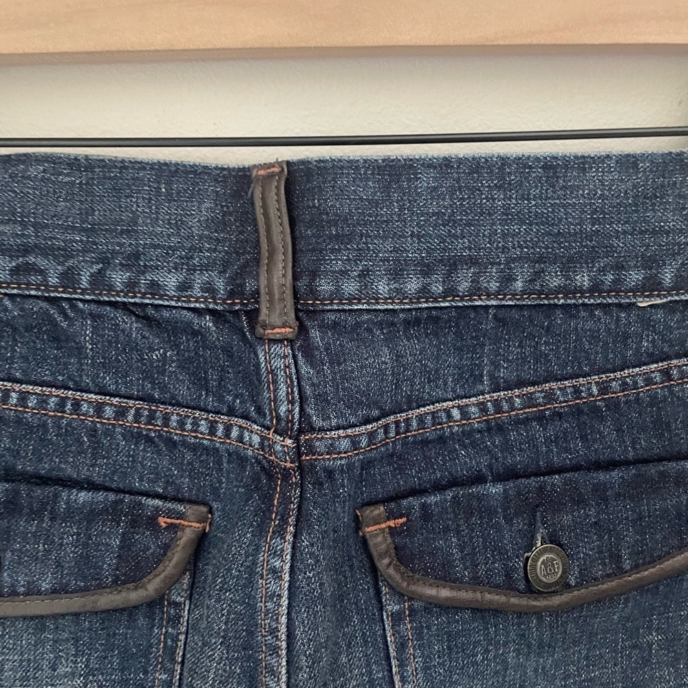 Abercrombie & Fitch Dark Blue Y2K Cropped Jeans Size 6 - Picture 7 of 8